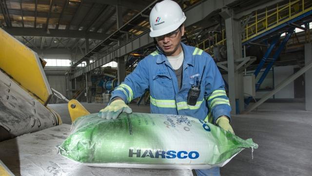 Harsco Environmental technician rolling finished products